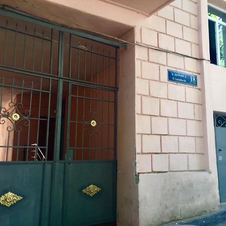 Very Center Of The Old City-Stylish Apartment Tbilisi Buitenkant foto