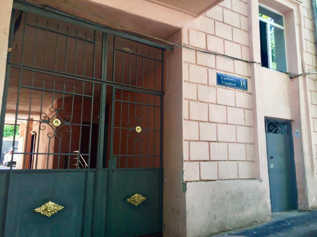 Very Center Of The Old City-Stylish Apartment Tbilisi Buitenkant foto